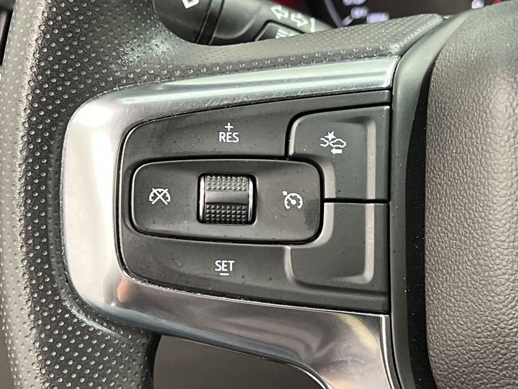 Used 2025 Chevrolet Blazer LT image 40