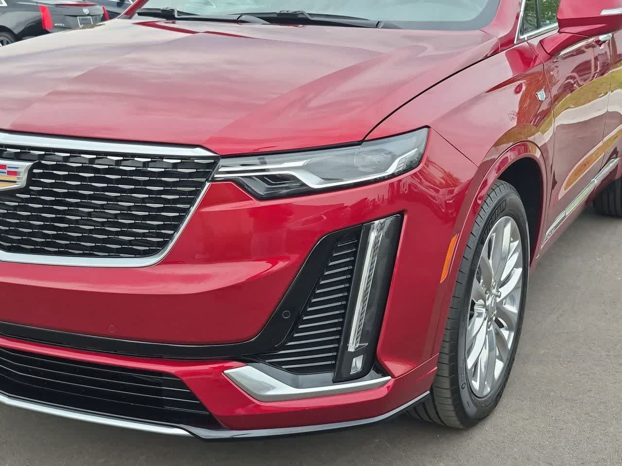 Used 2024 Cadillac XT6 Premium Luxury w/ LPO, Floor Liner Package AWD/4WD image 10