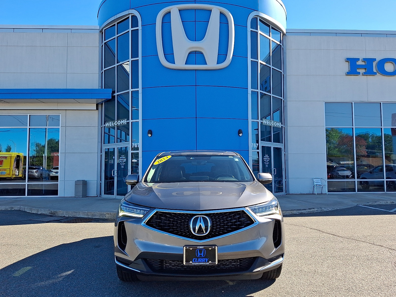 Used 2024 Acura RDX SH-AWD image 2
