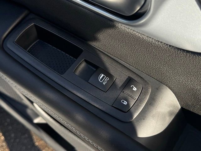 New 2026 Chrysler Pacifica Limited w/ S Appearance Package image 13