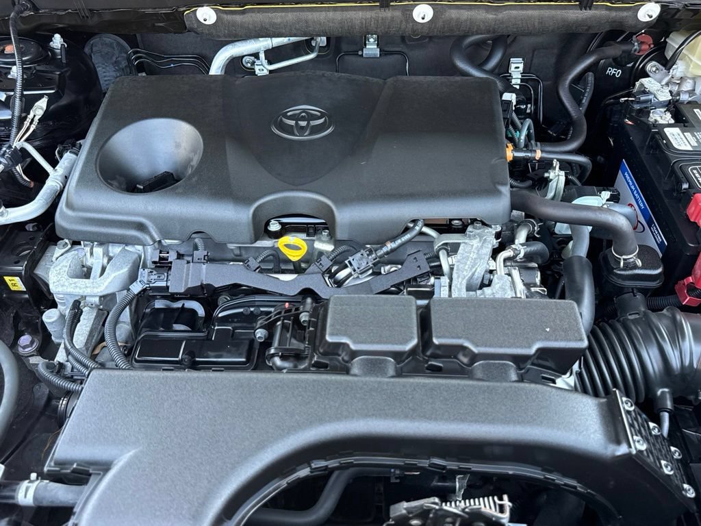 Certified 2020 Toyota RAV4 XLE Premium AWD/4WD image 34
