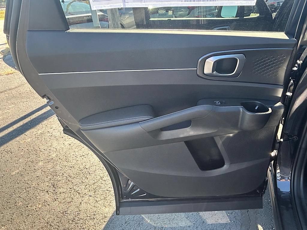 New 2026 Kia Sorento LX FWD image 23