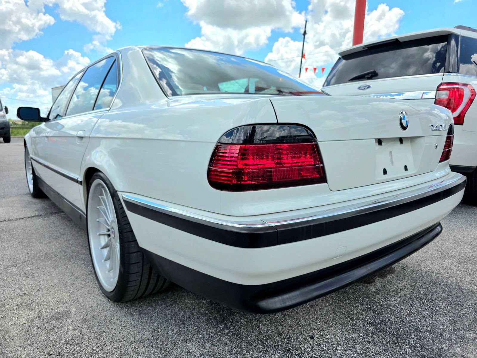 Used 1995 BMW 740iL RWD image 12