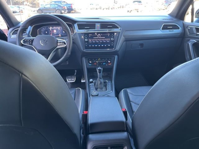 Used 2024 Volkswagen Tiguan SEL R-Line image 17