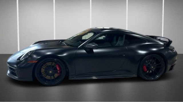 Used 2022 Porsche 911 Carrera 4 GTS AWD/4WD image 6