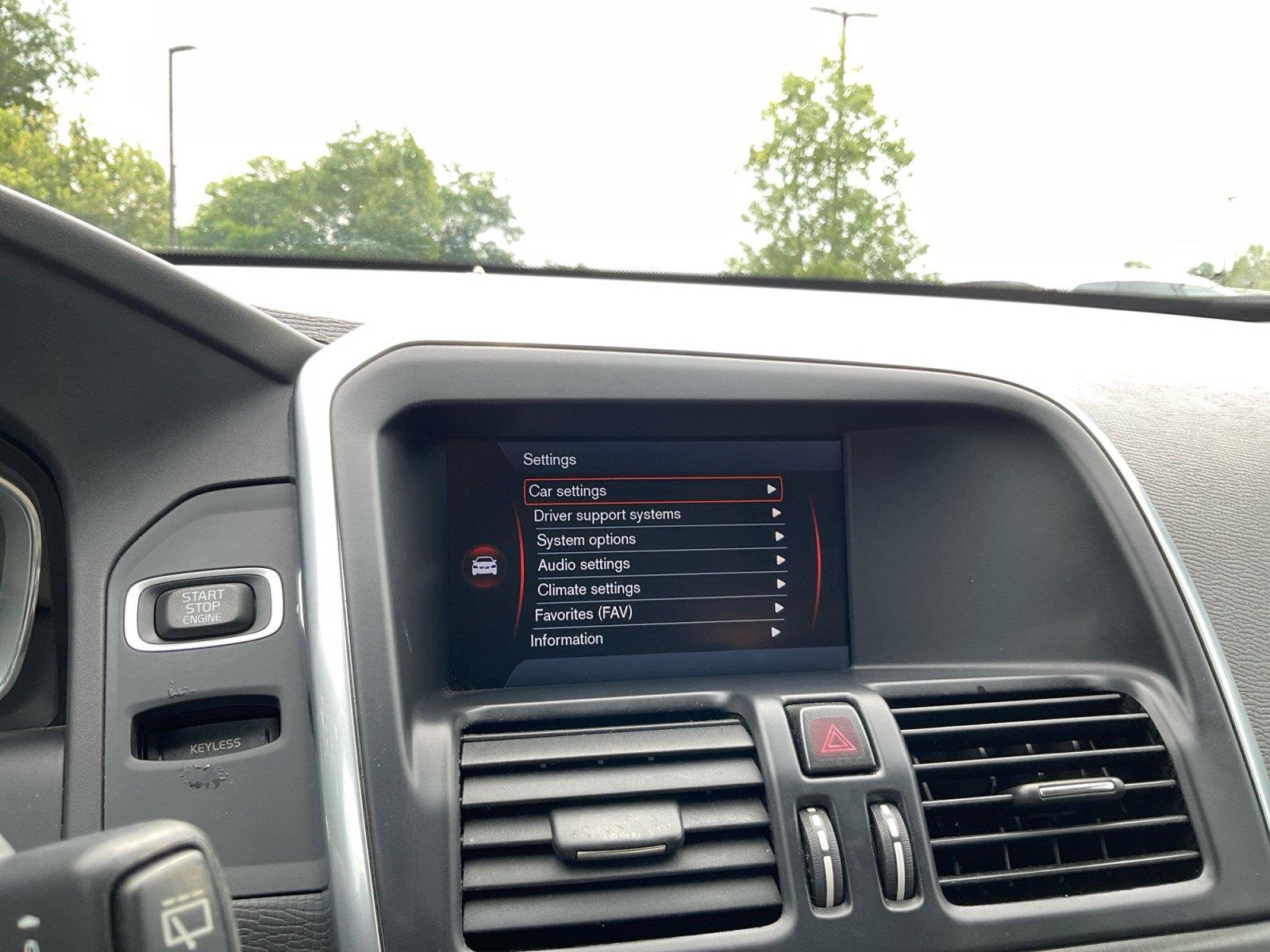 Used 2014 Volvo XC60 T6 AWD/4WD image 22