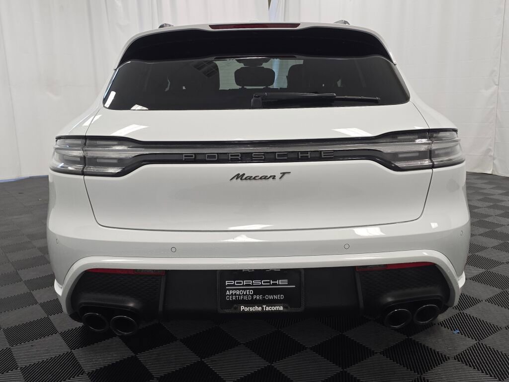 Certified 2025 Porsche Macan Turbo image 6