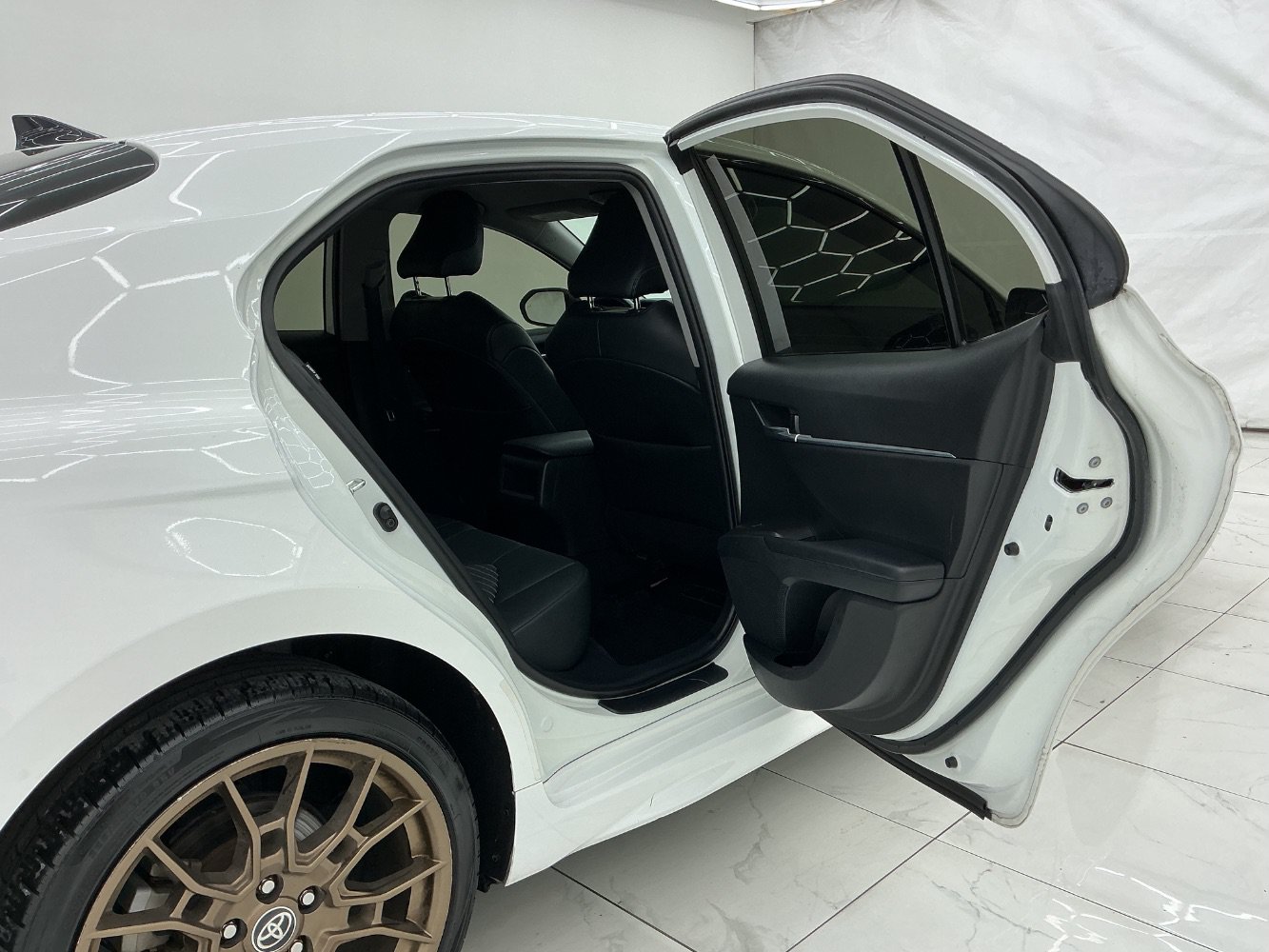 Used 2023 Toyota Camry SE w/ Convenience Package FWD image 23