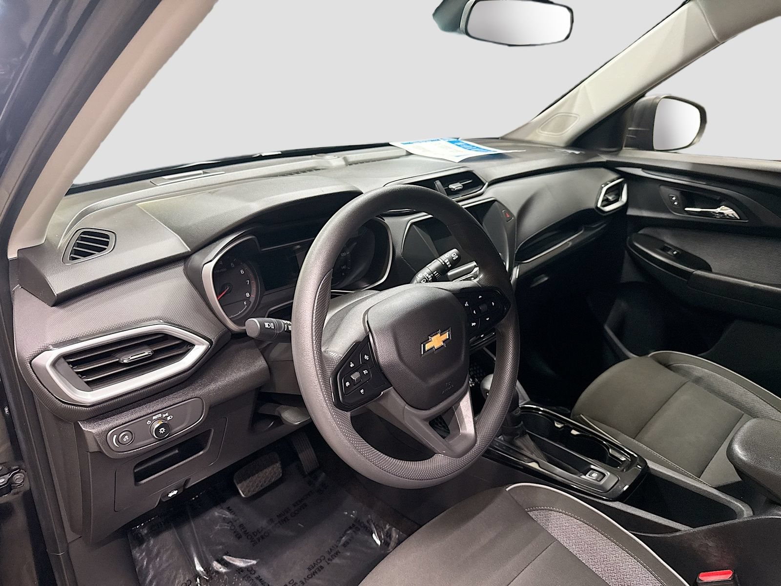 Used 2023 Chevrolet TrailBlazer LS FWD image 10
