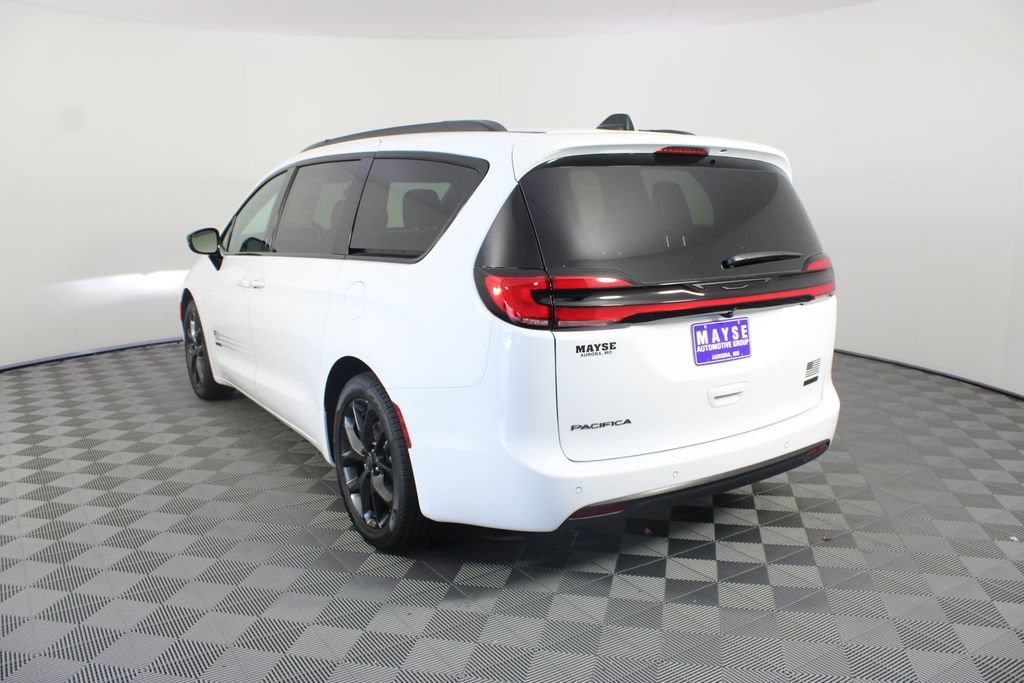New 2027 Chrysler Pacifica Select FWD image 24