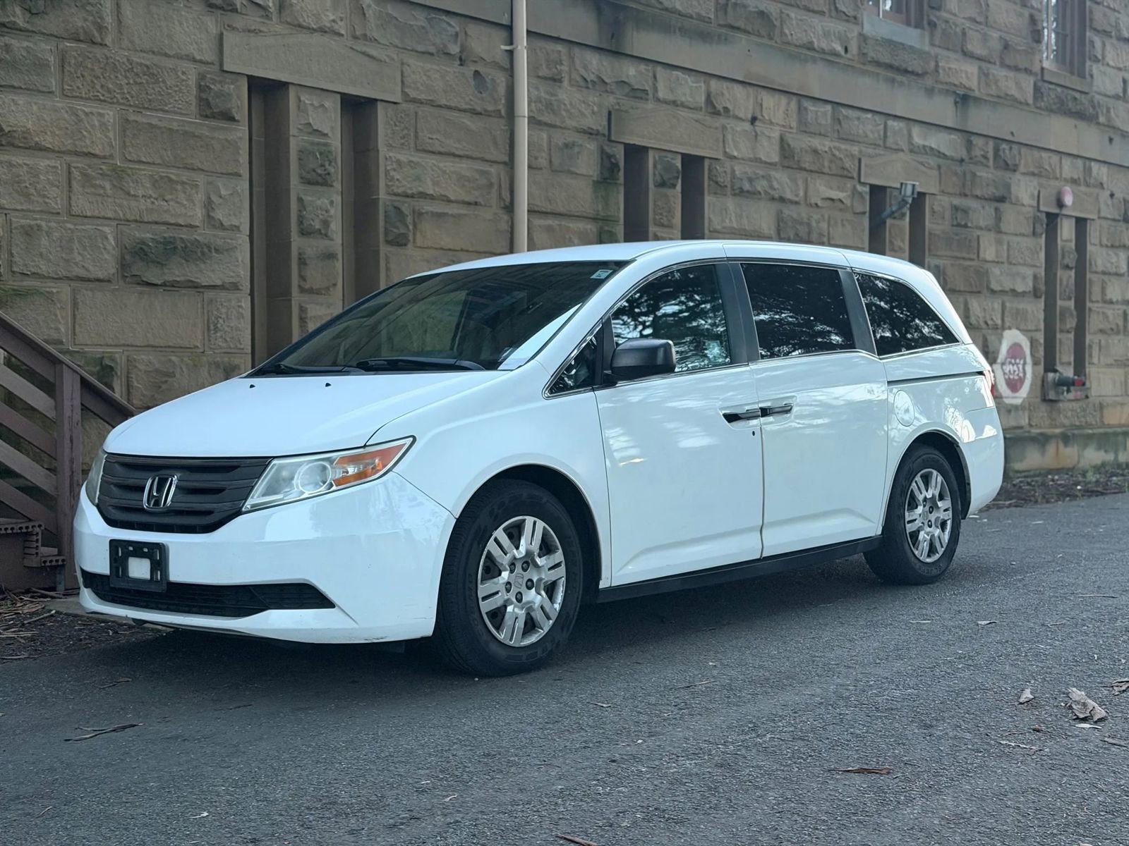 Used 2013 Honda Odyssey LX image 30