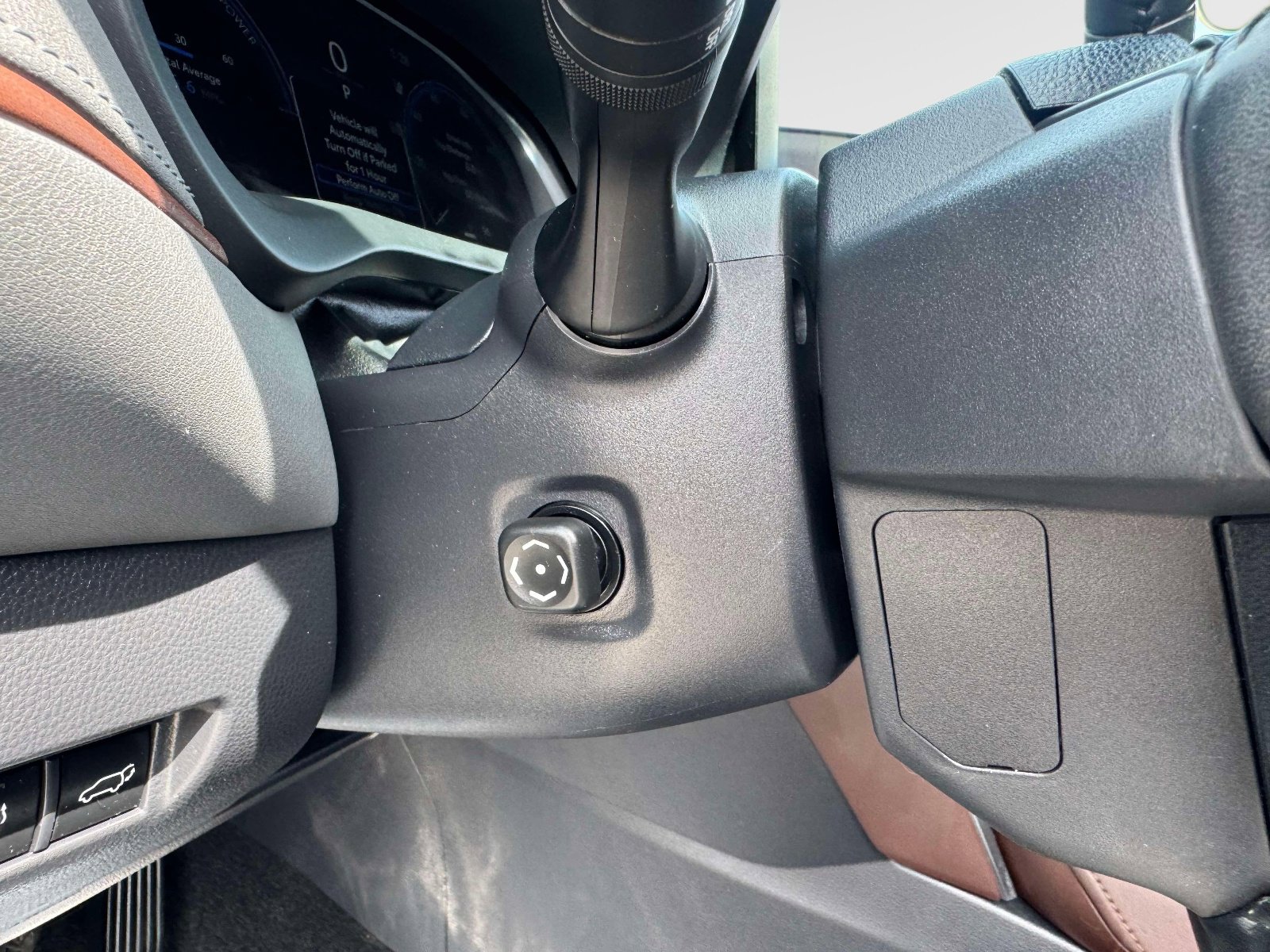 Certified 2023 Toyota Venza Limited AWD/4WD image 29