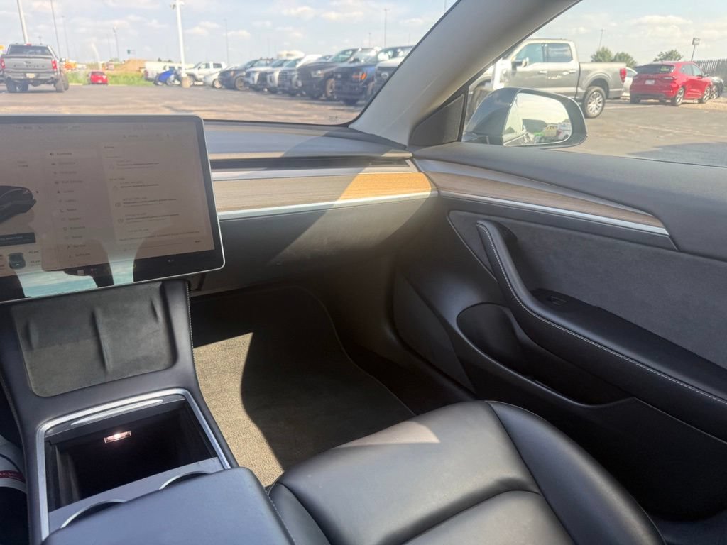 Used 2022 Tesla Model 3 Long Range AWD/4WD image 26