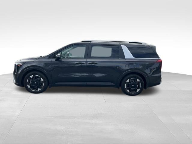 Certified 2025 Kia Carnival EX FWD image 5