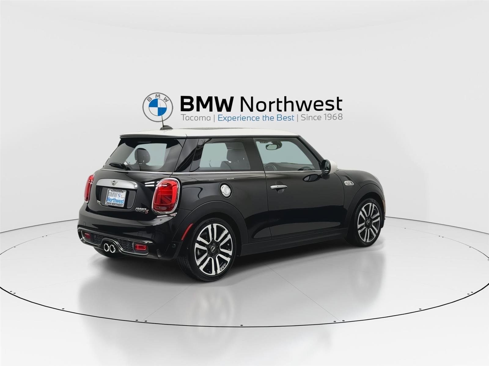 Used 2019 MINI Cooper S w/ Driver Assistance Package image 3