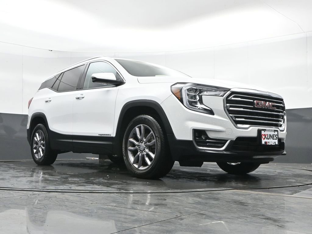 Used 2023 GMC Terrain SLT image 27