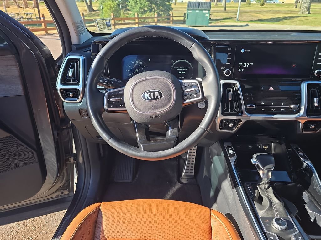 Used 2021 Kia Sorento SX Prestige image 15