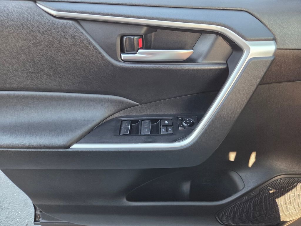 Certified 2025 Toyota RAV4 XLE w/ Convenience Package image 25