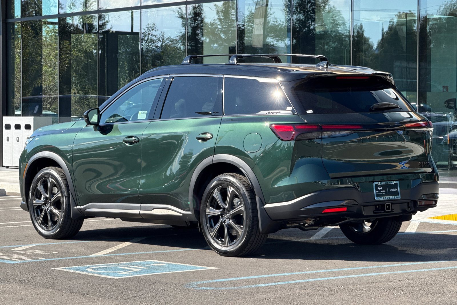 New 2026 INFINITI QX60 Autograph w/ Dark Cargo Package image 3