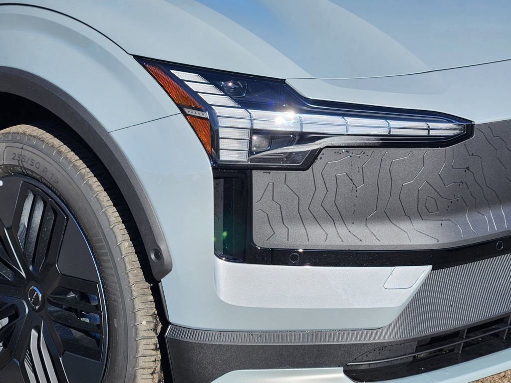 New 2026 Volvo EX30 Cross Country Ultra w/ Protection Package Premier image 28