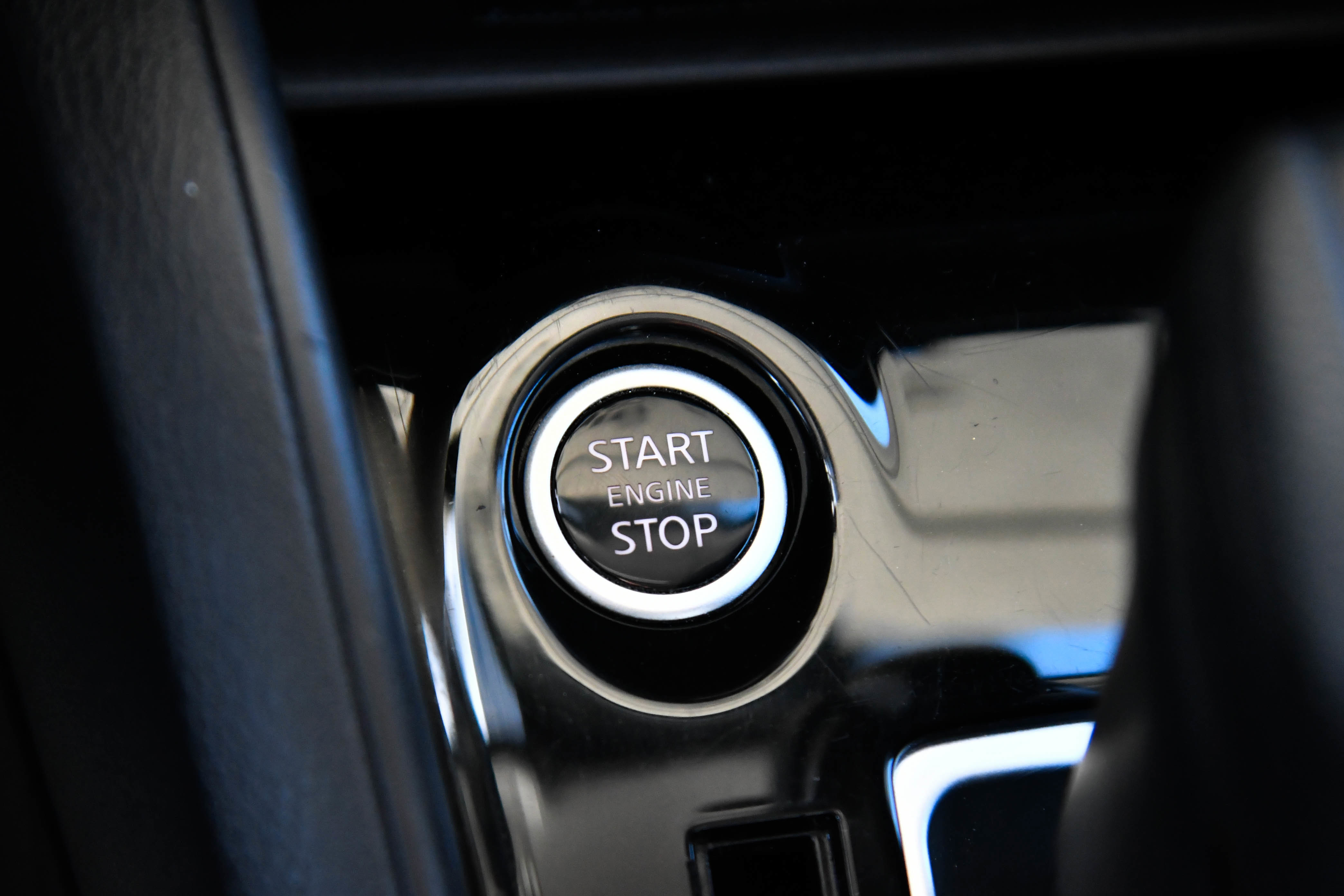 Used 2023 Nissan Versa SV FWD image 24