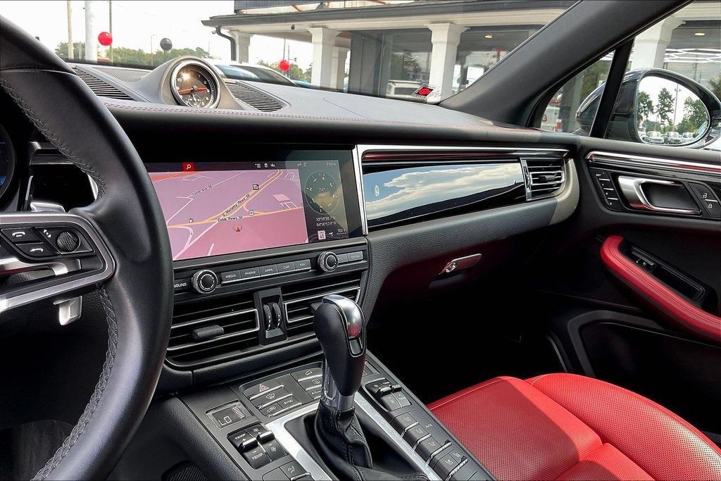 Used 2021 Porsche Macan AWD/4WD image 15