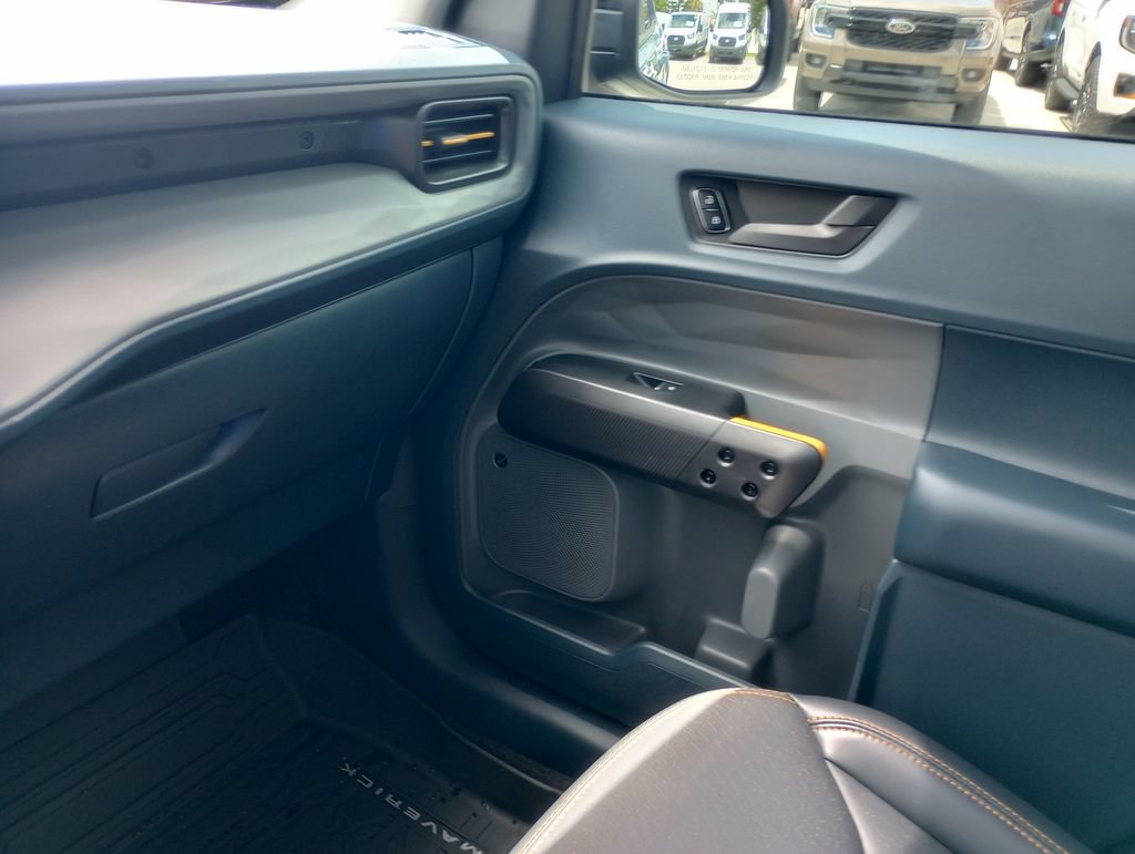 Certified 2026 Ford Maverick Tremor AWD/4WD image 30