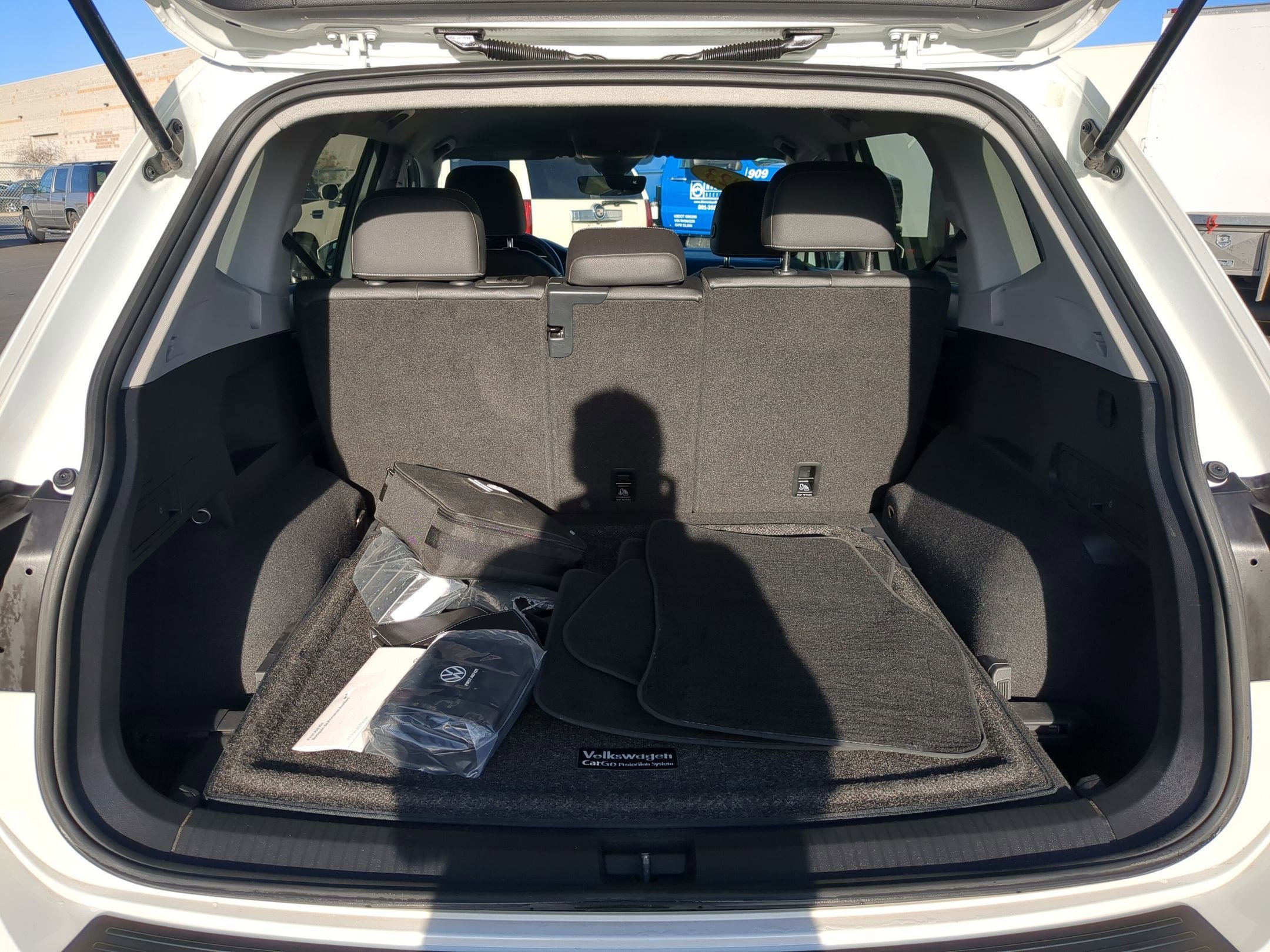 Used 2023 Volkswagen Tiguan SE image 21