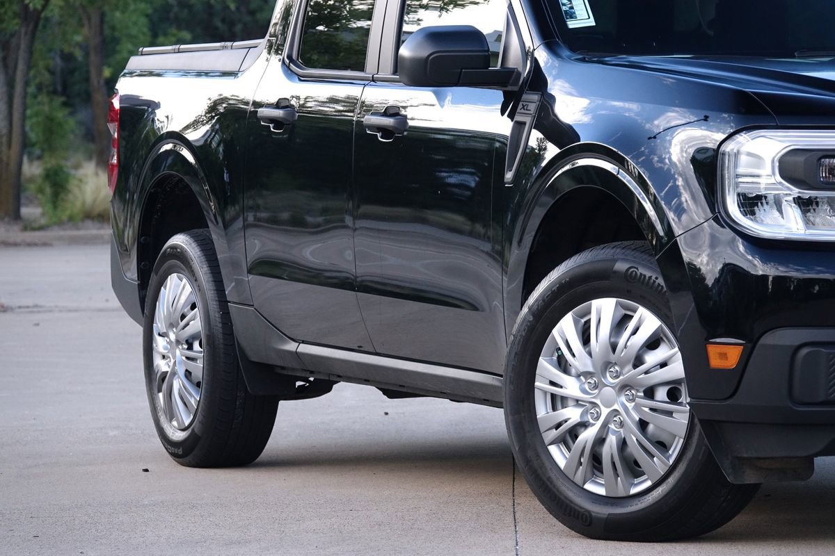 Used 2022 Ford Maverick XL image 18