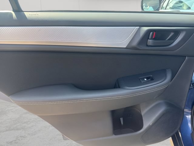 Used 2019 Subaru Outback 2.5i AWD/4WD image 25