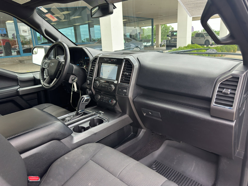 Used 2017 Ford F150 XLT w/ Equipment Group 302A Luxury AWD/4WD image 23