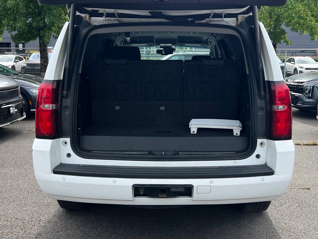 Used 2016 Chevrolet Tahoe LT w/ Luxury Package AWD/4WD image 8