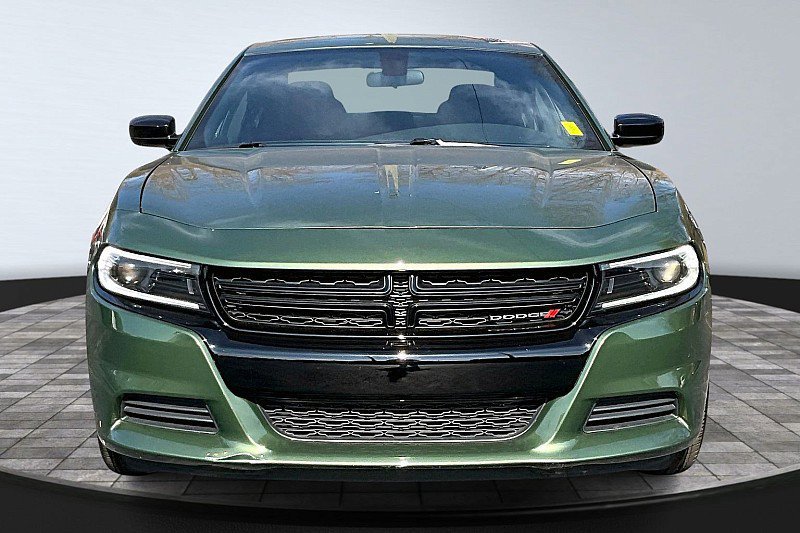 Used 2022 Dodge Charger SXT w/ Blacktop Package image 3