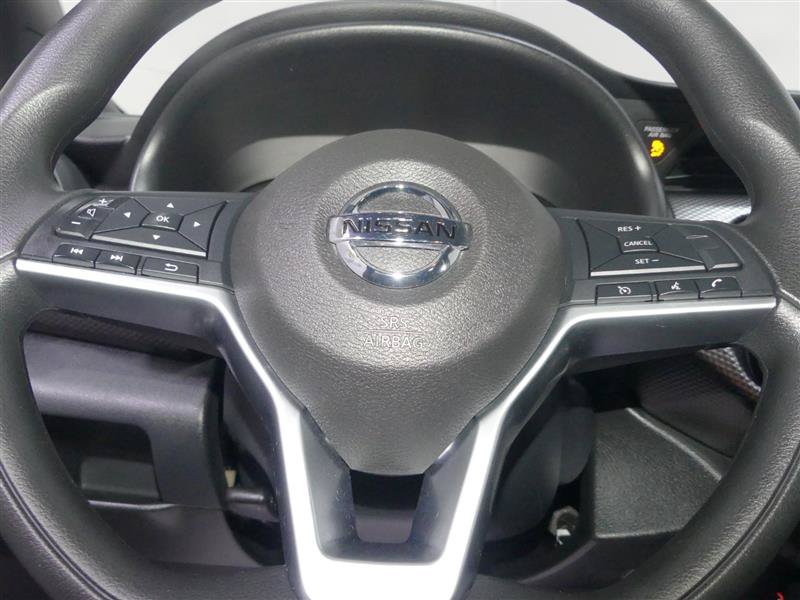 Used 2019 Nissan Kicks SV FWD image 31