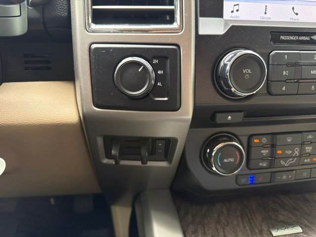 Used 2017 Ford F350 Lariat w/ Chrome Package AWD/4WD image 21