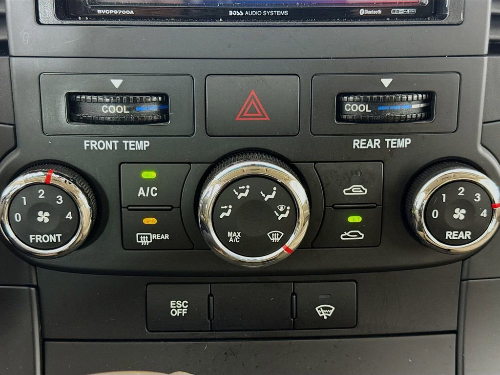 Used 2014 Kia Sedona LX image 18