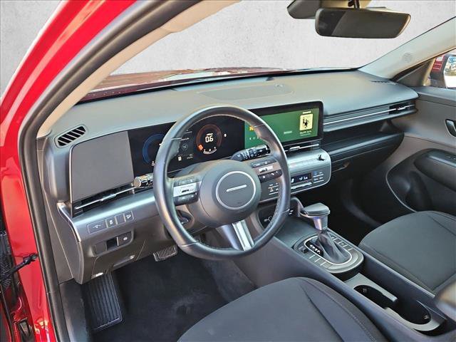 Used 2025 Hyundai Kona SEL FWD image 10
