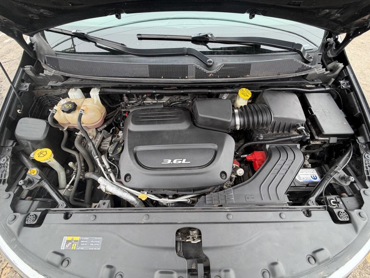 Used 2017 Chrysler Pacifica Touring-L image 23