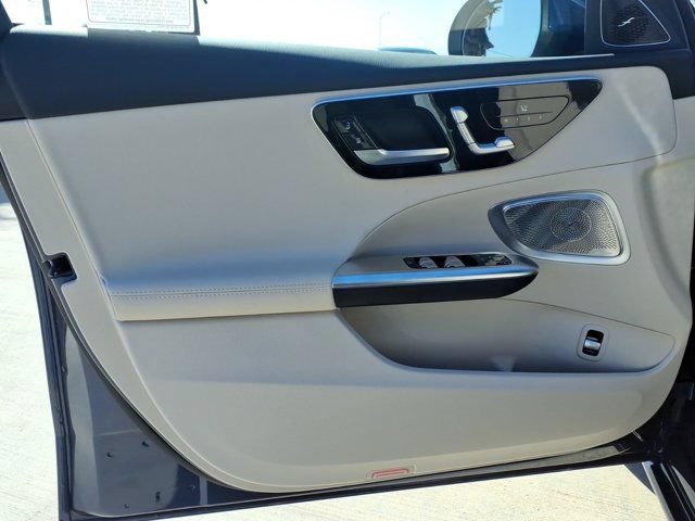 New 2026 Mercedes-Benz C 300 4MATIC Sedan image 12
