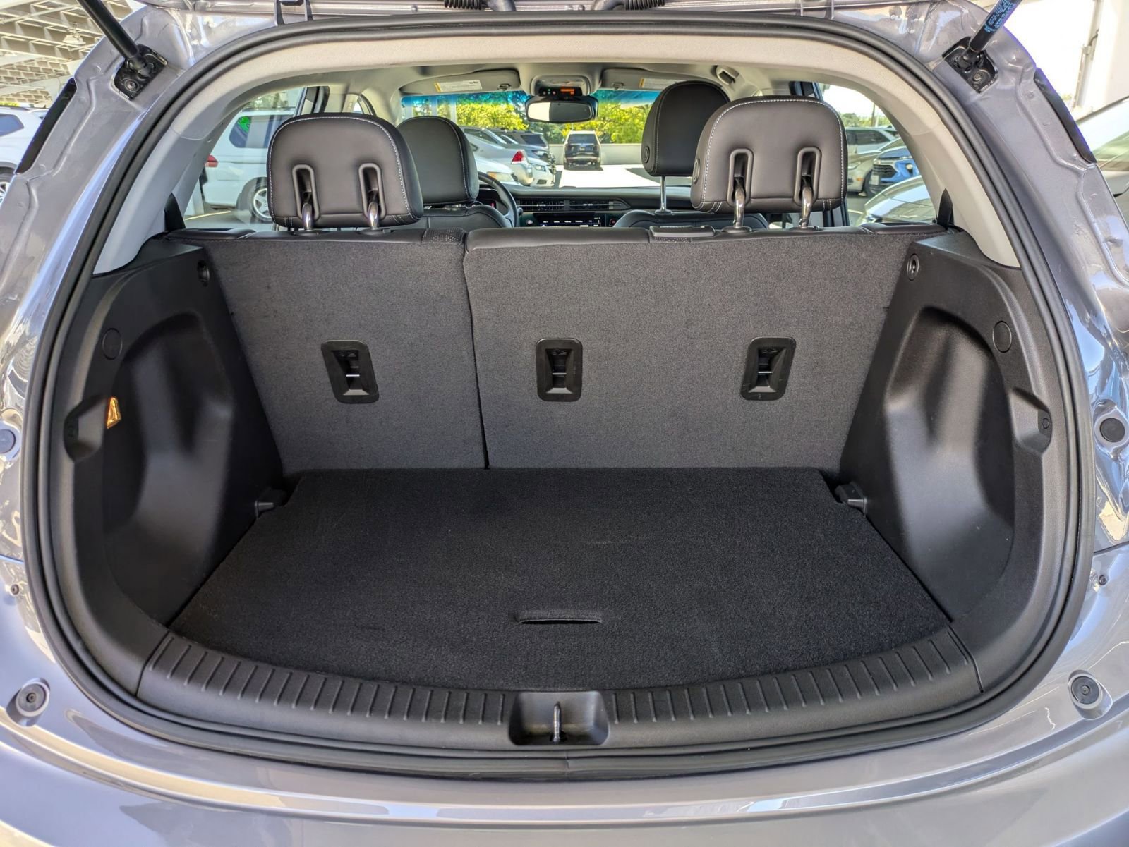 Used 2023 Chevrolet Bolt LT FWD image 25
