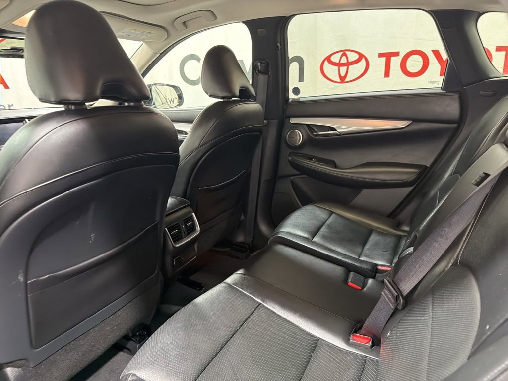 Used 2020 INFINITI QX50 Sensory image 17