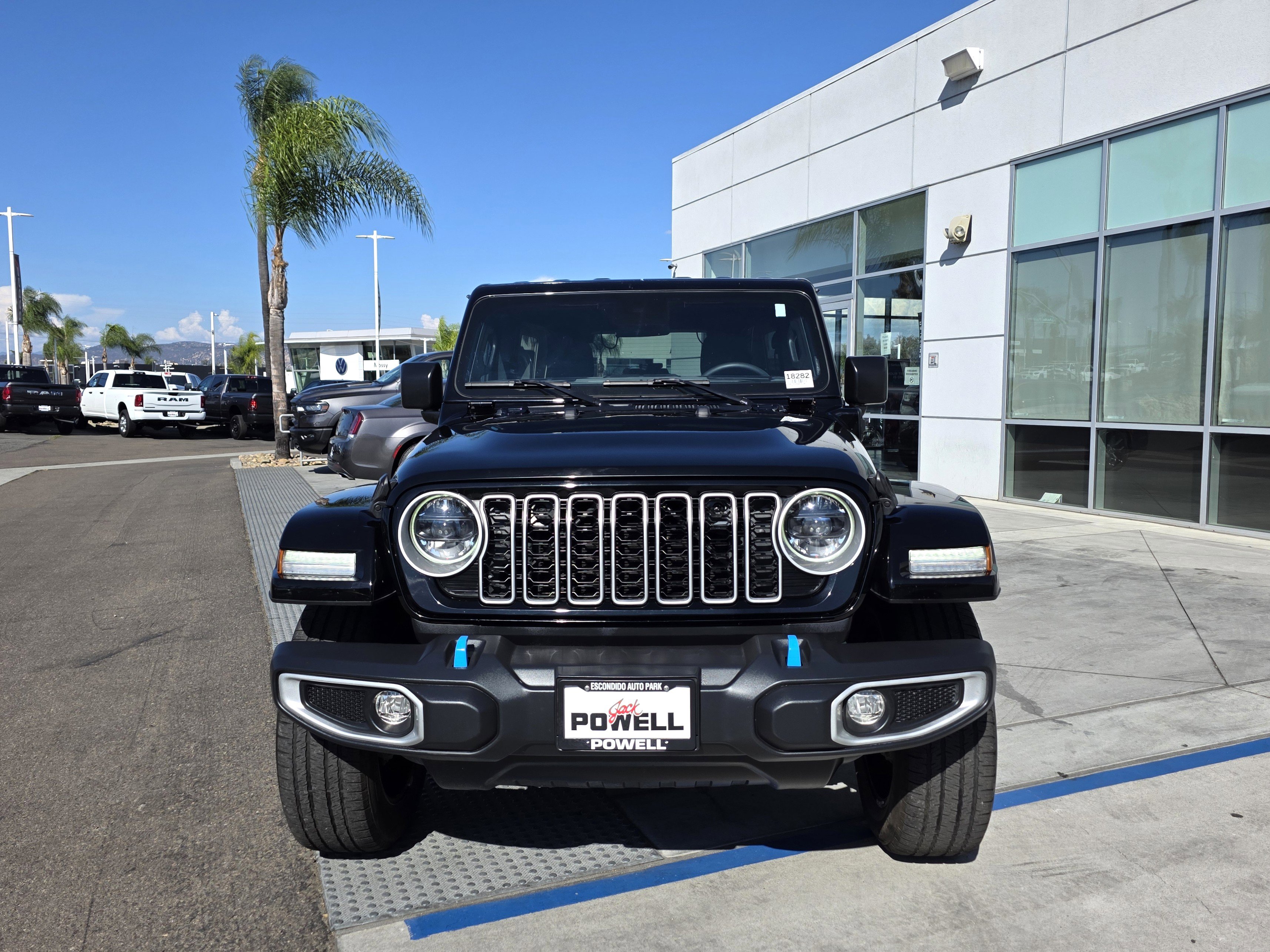 Certified 2024 Jeep Wrangler Sahara image 7