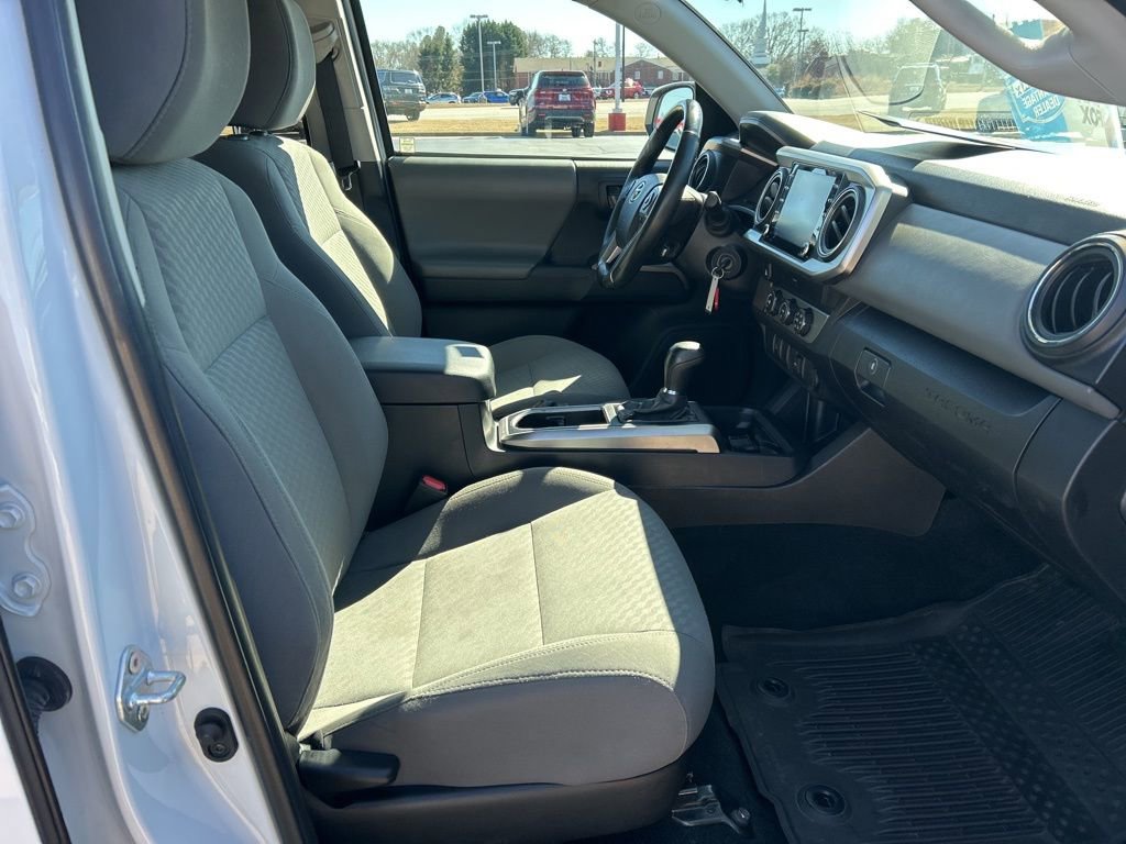 Used 2023 Toyota Tacoma SR5 w/ SR5 Appearance Package image 19
