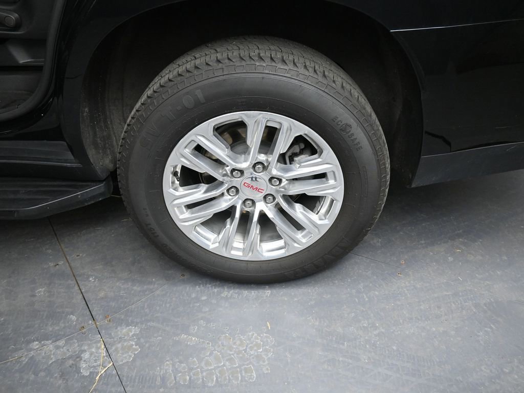 Used 2024 GMC Yukon SLT image 15