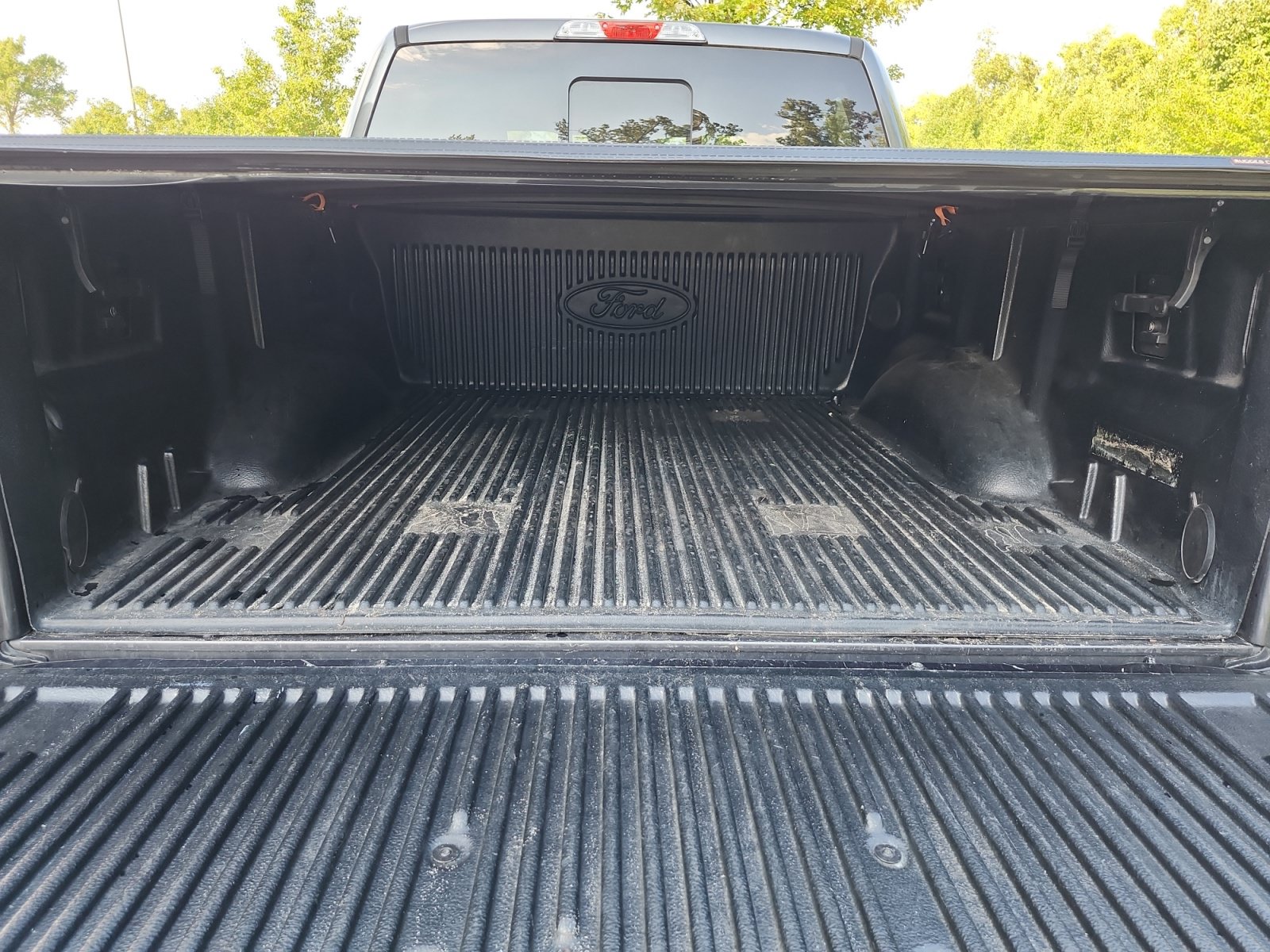 Used 2015 Ford F150 Lariat AWD/4WD image 16