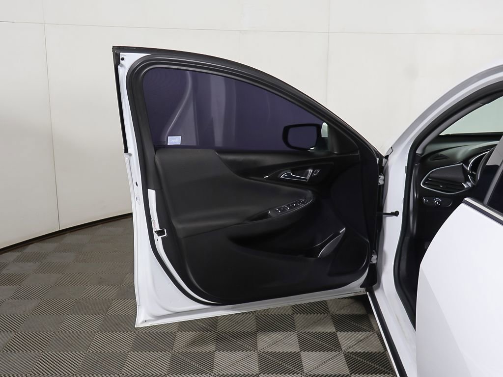 Used 2020 Chevrolet Malibu LT image 15