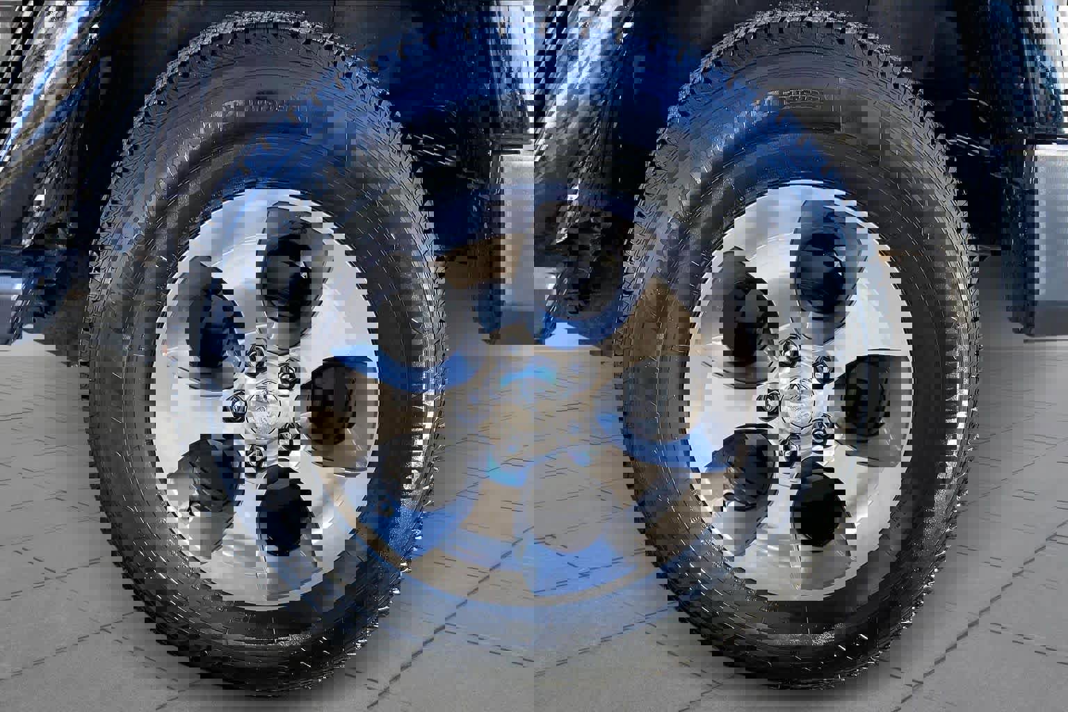 Used 2017 Jeep Wrangler Unlimited Sahara w/ Connectivity Group image 10