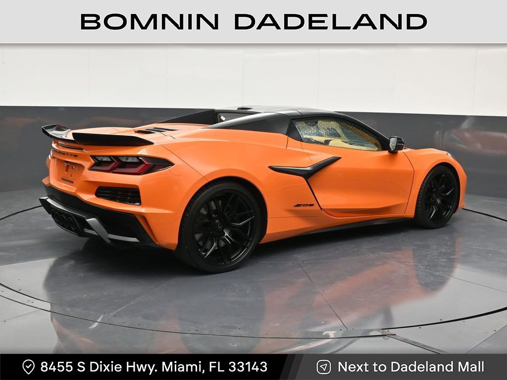 Used 2024 Chevrolet Corvette Z06 w/ Stealth Interior Trim Package image 5