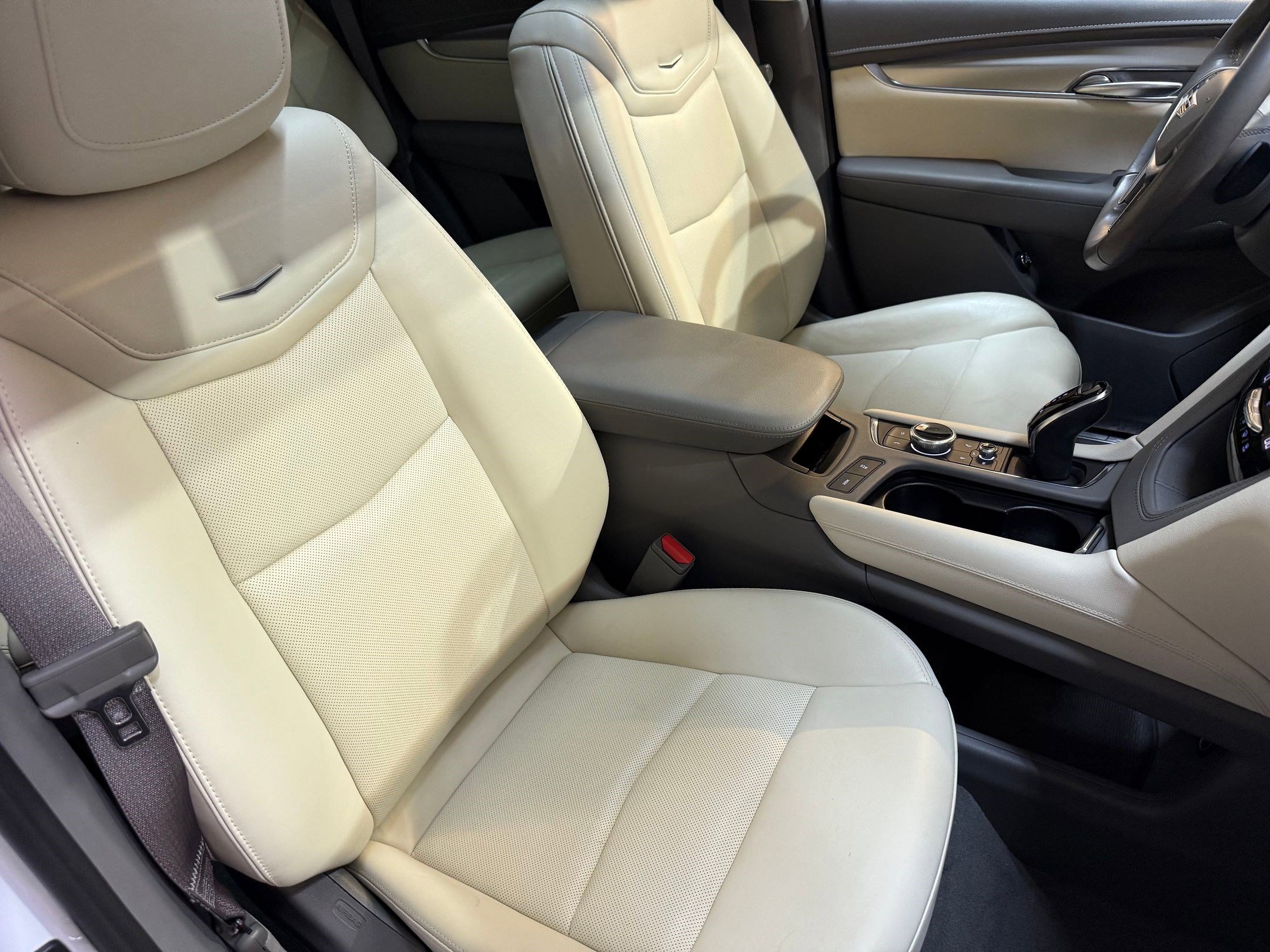 Certified 2023 Cadillac XT5 Premium Luxury image 52