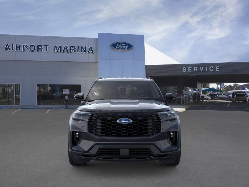 New 2026 Ford Explorer ST-Line w/ ST-Line Street Pack image 7